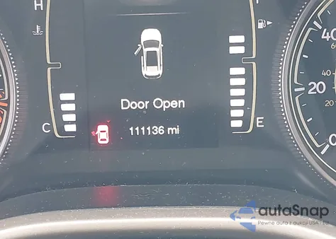 2015 Jeep Cherokee Latitude из США, поврежденный, VIN 1C4PJMCS2FW596038